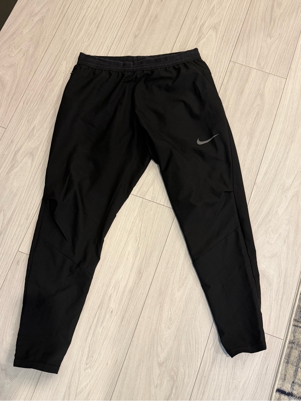 Nike Black Men's Tapered Training Joggers